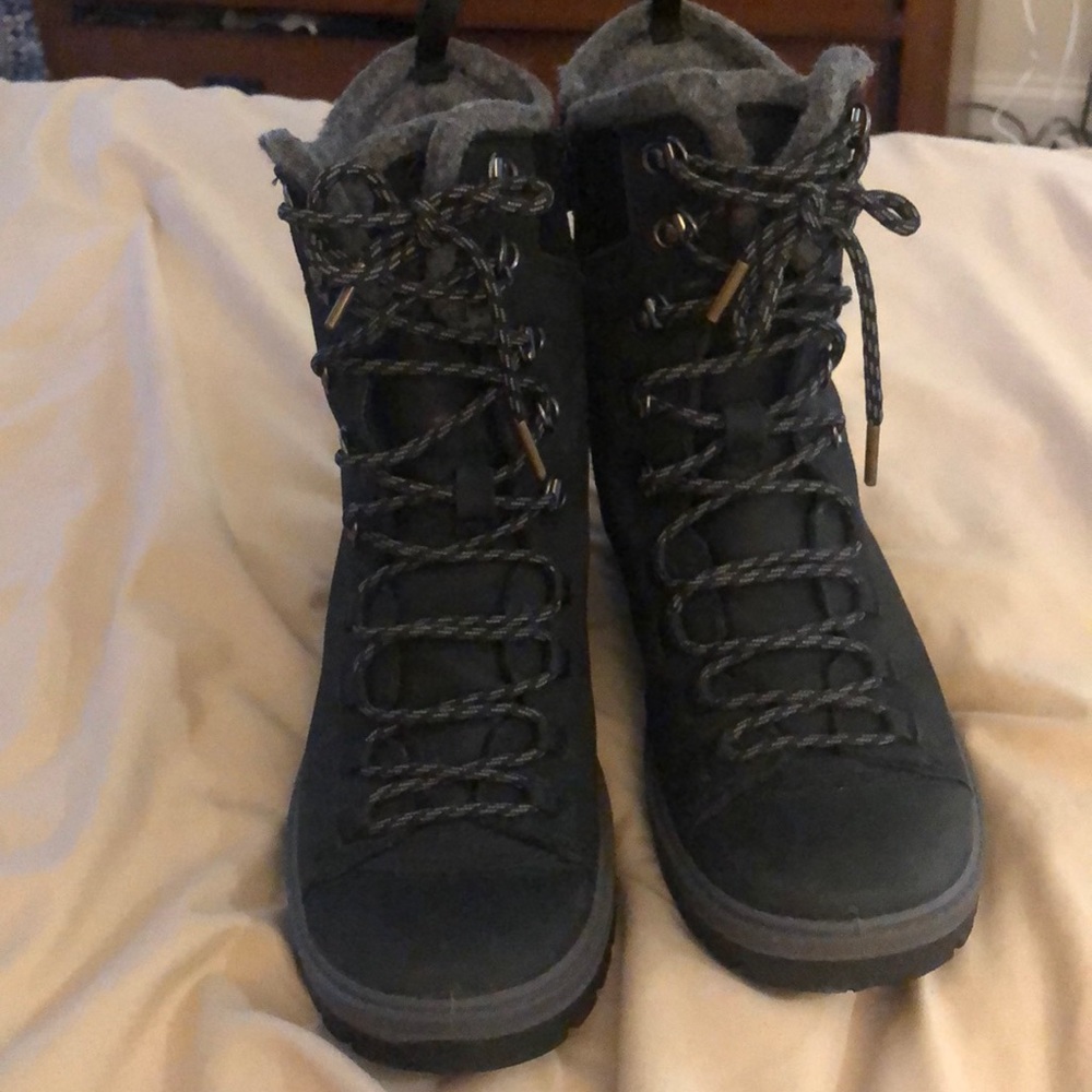 Winter boots